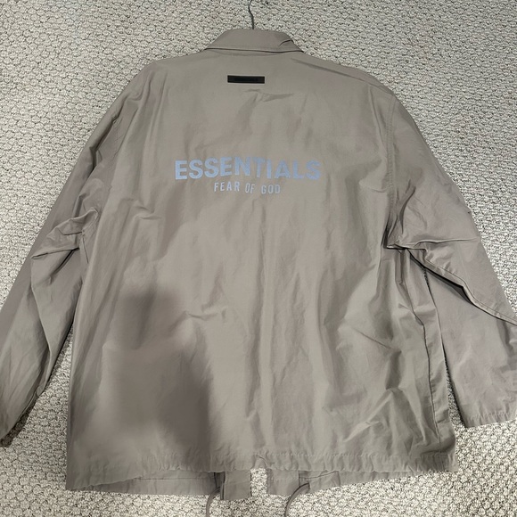 ESSENTIALS Fear of God Jacket - Picture 1 of 2